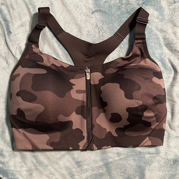 All In Motion Sports Bra - Picture 1 of 3